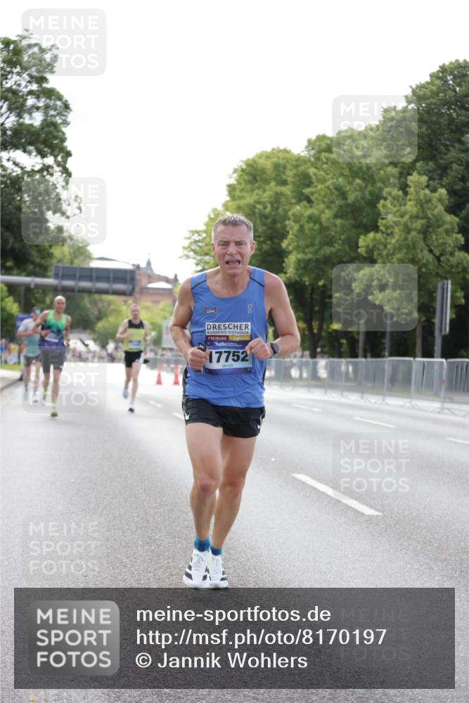 29.06.2025 - hella hamburg halbmarathon Jannik Wohlers http://msf.ph/oto/8170197 29.06.2025 09:41:34 Lombardsbrücke 1241, 2604, 2892, 4128, 6559, 7142, 7862, 10485, 11965, 12067, 13440, 13751, 14019, 14107, 14506, 16169, 17003, 17752, 18124, 18897 meine-sportfotos.de
