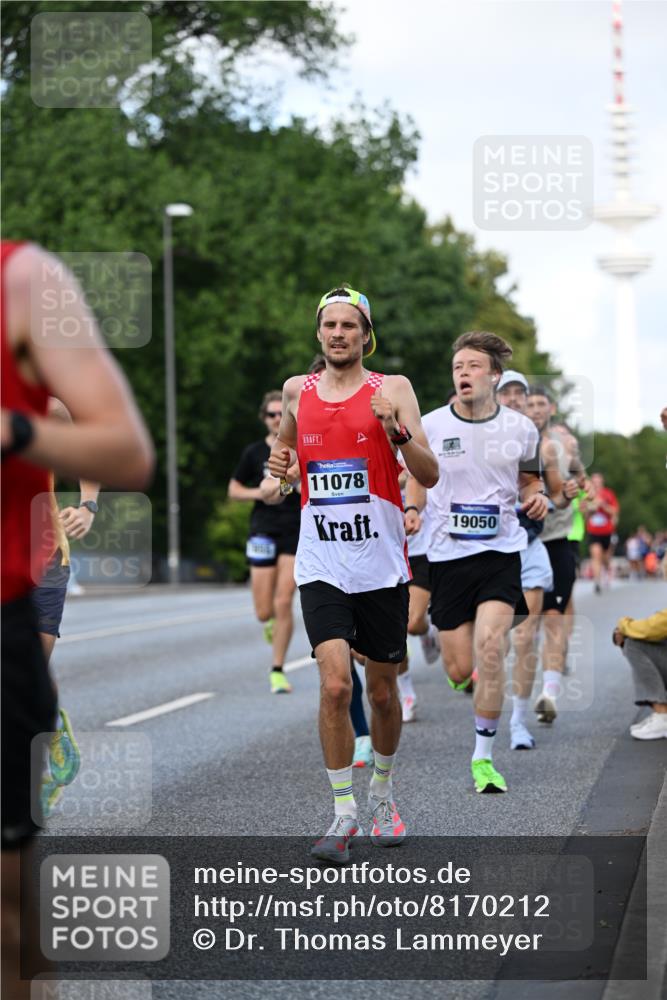 29.06.2025 - hella hamburg halbmarathon Dr. Thomas Lammeyer http://msf.ph/oto/8170212 29.06.2025 09:45:49 Kennedybrücke 5612, 7331, 7855, 9269, 10468, 11078, 11228 meine-sportfotos.de