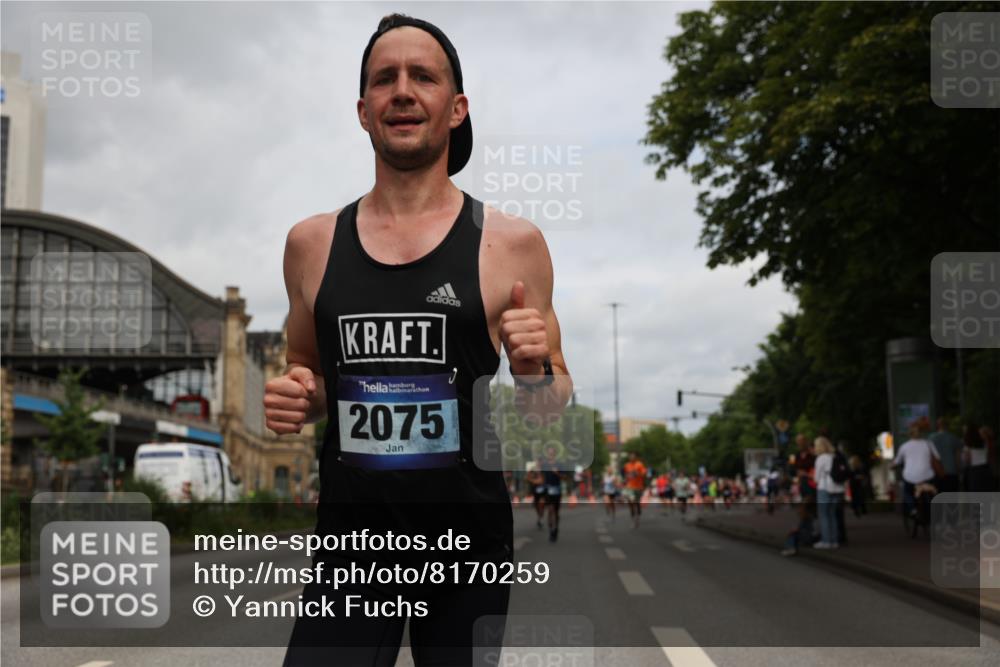 29.06.2025 - hella hamburg halbmarathon Yannick Fuchs http://msf.ph/oto/8170259 29.06.2025 10:24:19 20KM 2021, 2075, 2180, 3043, 6781, 7231, 7349, 8975, 9137, 10156, 10171, 12287, 12337, 13838, 14164, 14395, 15880, 16118, 16157, 18699, 18737, 18874, 19142, 19194, 19203, 19204 meine-sportfotos.de
