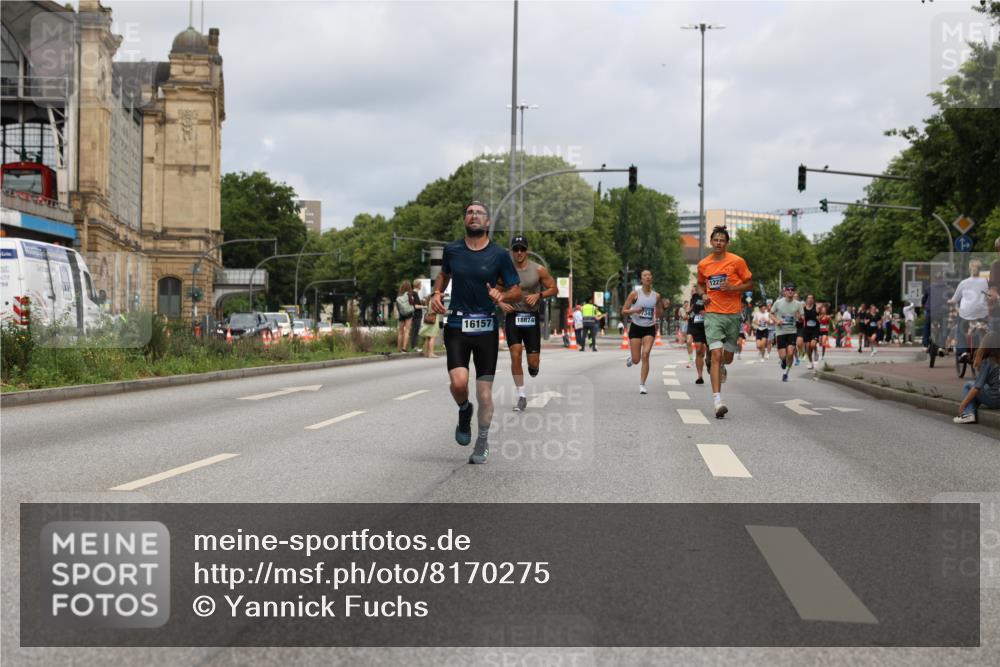 29.06.2025 - hella hamburg halbmarathon Yannick Fuchs http://msf.ph/oto/8170275 29.06.2025 10:24:21 20KM 2021, 2075, 2180, 3043, 6781, 7231, 7349, 8975, 9137, 10156, 10171, 10790, 12287, 12337, 13838, 14164, 14395, 15880, 16118, 16157, 18699, 18737, 18874, 19142, 19194, 19203, 19204 meine-sportfotos.de