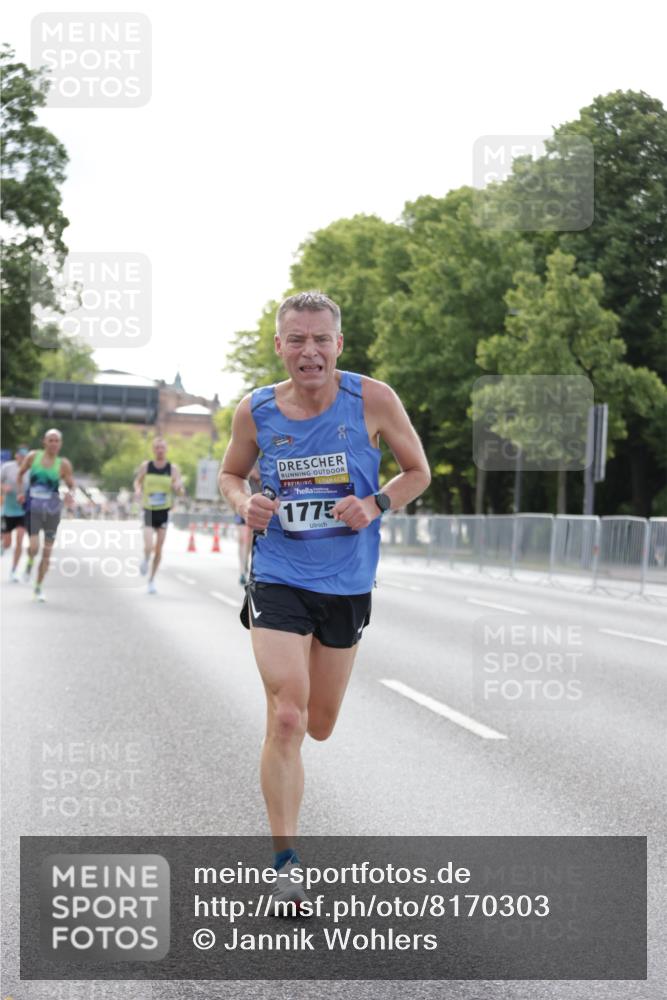29.06.2025 - hella hamburg halbmarathon Jannik Wohlers http://msf.ph/oto/8170303 29.06.2025 09:41:35 Lombardsbrücke 1241, 2604, 2892, 4128, 6559, 7142, 7862, 10485, 11965, 13440, 13751, 14019, 14107, 14506, 16169, 17003, 17752, 18124, 18897 meine-sportfotos.de