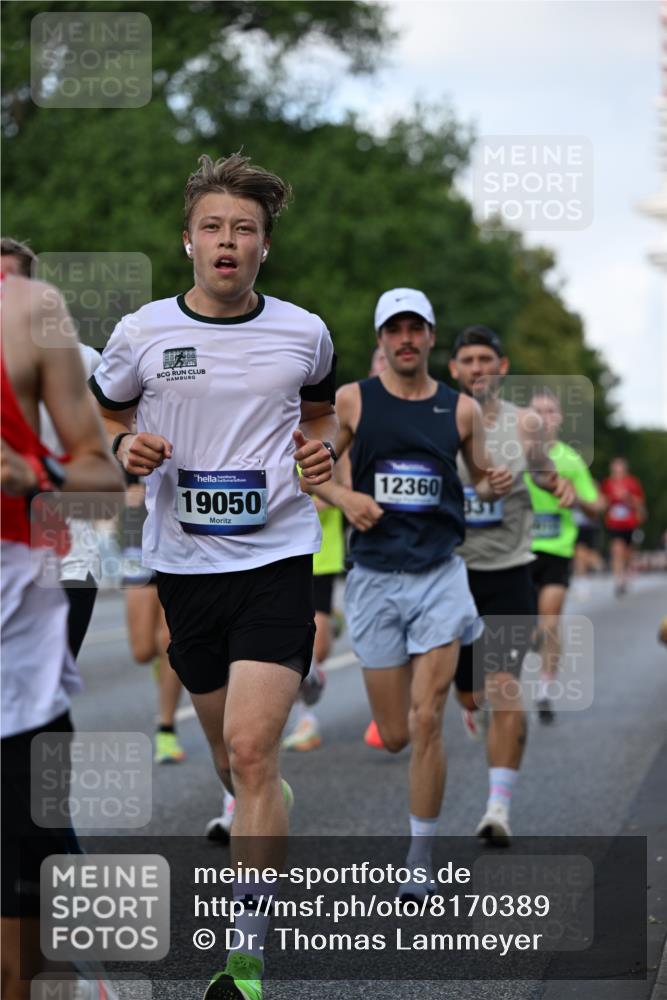 29.06.2025 - hella hamburg halbmarathon Dr. Thomas Lammeyer http://msf.ph/oto/8170389 29.06.2025 09:45:51 Kennedybrücke 5612, 7331, 7855, 9269, 10468, 11078, 11228 meine-sportfotos.de