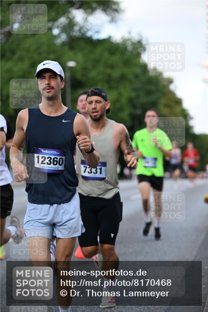 29.06.2025 - hella hamburg halbmarathon Dr. Thomas Lammeyer http://msf.ph/oto/8170468 29.06.2025 09:45:52 Kennedybrücke 5612, 7331, 7855, 9269, 10468, 11078, 11228 meine-sportfotos.de