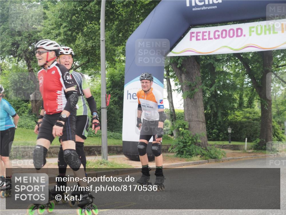 29.06.2025 - hella hamburg halbmarathon KatJ http://msf.ph/oto/8170536 29.06.2025 09:18:06 Zwischen KM18-KM19  meine-sportfotos.de