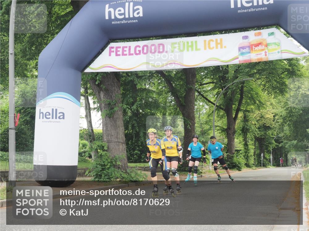 29.06.2025 - hella hamburg halbmarathon KatJ http://msf.ph/oto/8170629 29.06.2025 09:18:14 Zwischen KM18-KM19  meine-sportfotos.de