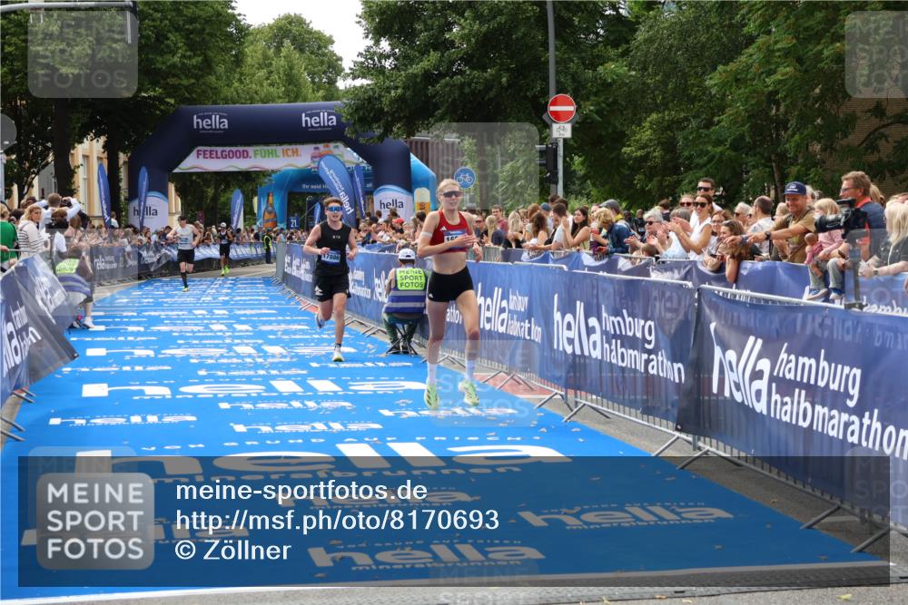 29.06.2025 - hella hamburg halbmarathon Zöllner http://msf.ph/oto/8170693 29.06.2025 10:22:08 Ziel 16068, 17886, 18693 meine-sportfotos.de