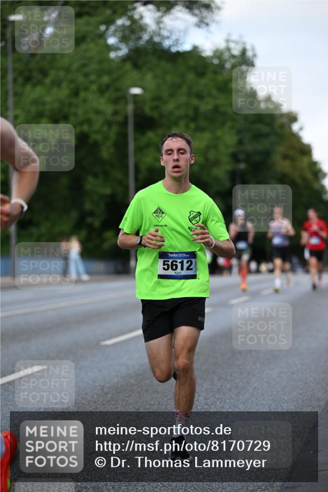 29.06.2025 - hella hamburg halbmarathon Dr. Thomas Lammeyer http://msf.ph/oto/8170729 29.06.2025 09:45:53 Kennedybrücke 4338, 5612, 7331, 7855, 9269, 10468, 11078, 11228 meine-sportfotos.de