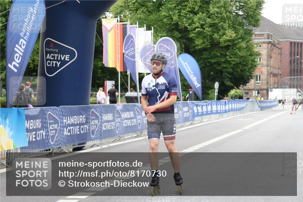 29.06.2025 - hella hamburg halbmarathon Strokosch-Dieckow http://msf.ph/oto/8170730 29.06.2025 09:09:35 Ziel 20242, 20386, 20440 meine-sportfotos.de