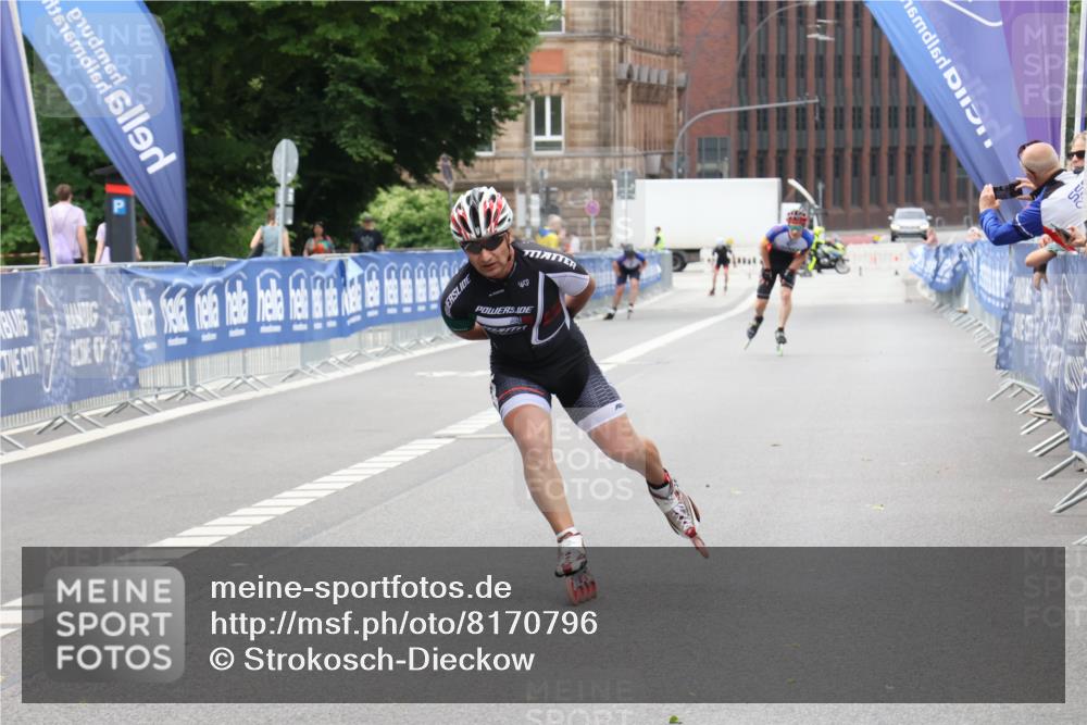 29.06.2025 - hella hamburg halbmarathon Strokosch-Dieckow http://msf.ph/oto/8170796 29.06.2025 09:09:40 Ziel 20242, 20249, 20386 meine-sportfotos.de
