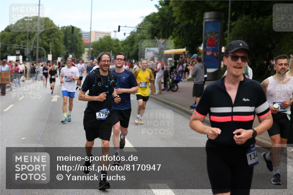 29.06.2025 - hella hamburg halbmarathon Yannick Fuchs http://msf.ph/oto/8170947 29.06.2025 11:19:08 20KM 1048, 1458, 1773, 2925, 3529, 4113, 4793, 5041, 6556, 6676, 6736, 7519, 7808, 7945, 8144, 9152, 9576, 9642, 9966, 10167, 10754, 11376, 11999, 12470, 12500, 12592, 13460, 13829, 15086, 15757, 16038, 16673, 17593, 17594, 17736, 18172, 18661, 19052, 19180 meine-sportfotos.de