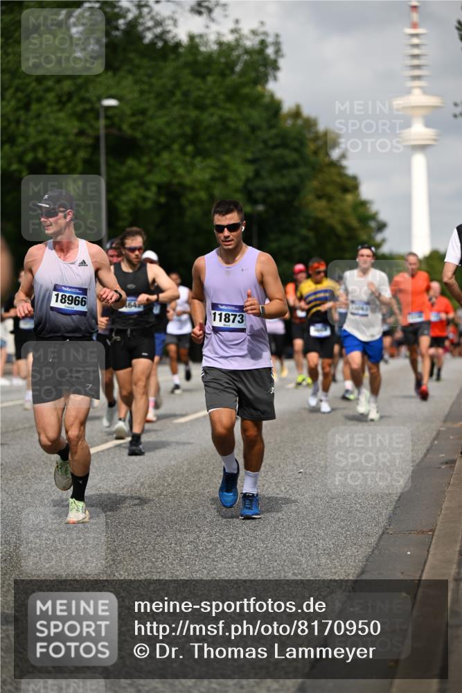 29.06.2025 - hella hamburg halbmarathon Dr. Thomas Lammeyer http://msf.ph/oto/8170950 29.06.2025 10:09:44 Kennedybrücke 1863, 2288, 2298, 3461, 4014, 4220, 4782, 4868, 5073, 6059, 7138, 7302, 8727, 8999, 9007, 9019, 9075, 9165, 9339, 9361, 9559, 9680, 9736, 9737, 9738, 10343, 10694, 10791 meine-sportfotos.de