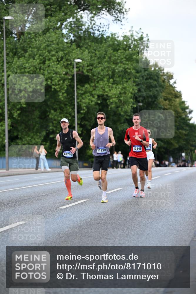 29.06.2025 - hella hamburg halbmarathon Dr. Thomas Lammeyer http://msf.ph/oto/8171010 29.06.2025 09:45:57 Kennedybrücke 4338, 5612, 7331, 7855, 9097, 9269, 9385, 10468, 11078, 11228 meine-sportfotos.de