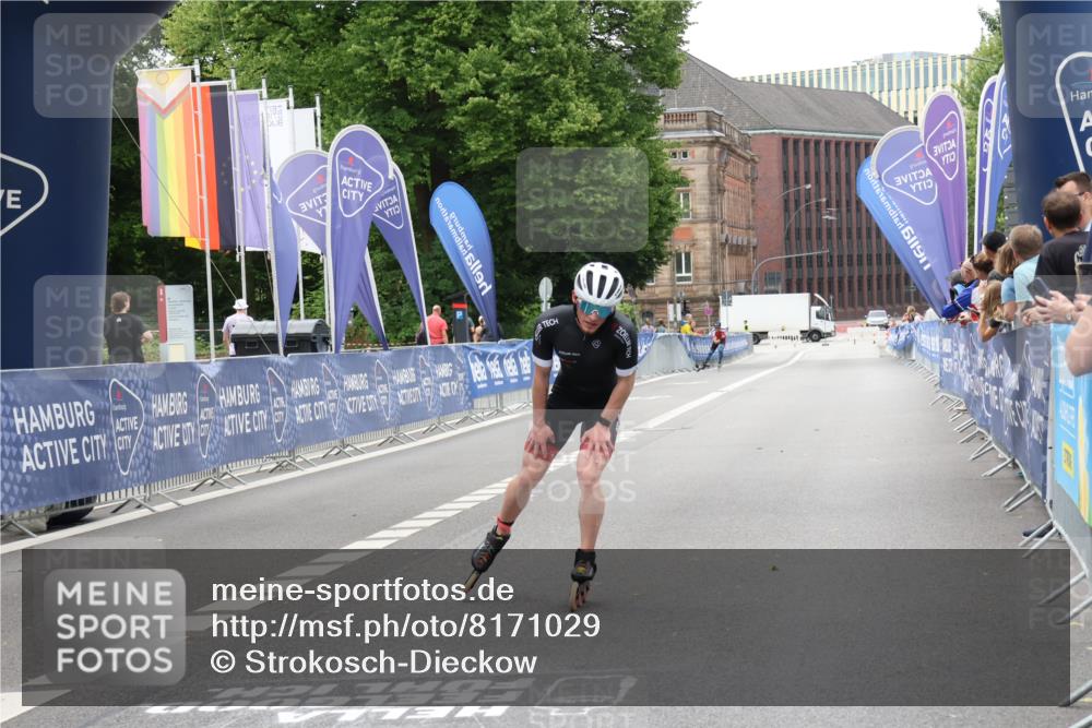 29.06.2025 - hella hamburg halbmarathon Strokosch-Dieckow http://msf.ph/oto/8171029 29.06.2025 09:09:57 Ziel 20162, 20405 meine-sportfotos.de