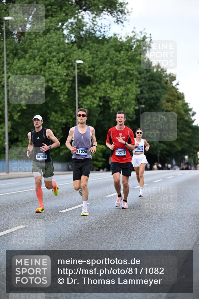 29.06.2025 - hella hamburg halbmarathon Dr. Thomas Lammeyer http://msf.ph/oto/8171082 29.06.2025 09:45:58 Kennedybrücke 4338, 5612, 7331, 7855, 9097, 9269, 9385, 10468, 11078, 11228 meine-sportfotos.de