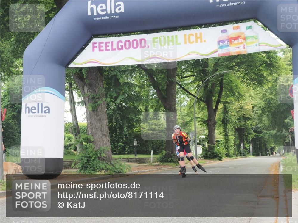 29.06.2025 - hella hamburg halbmarathon KatJ http://msf.ph/oto/8171114 29.06.2025 09:18:26 Zwischen KM18-KM19  meine-sportfotos.de