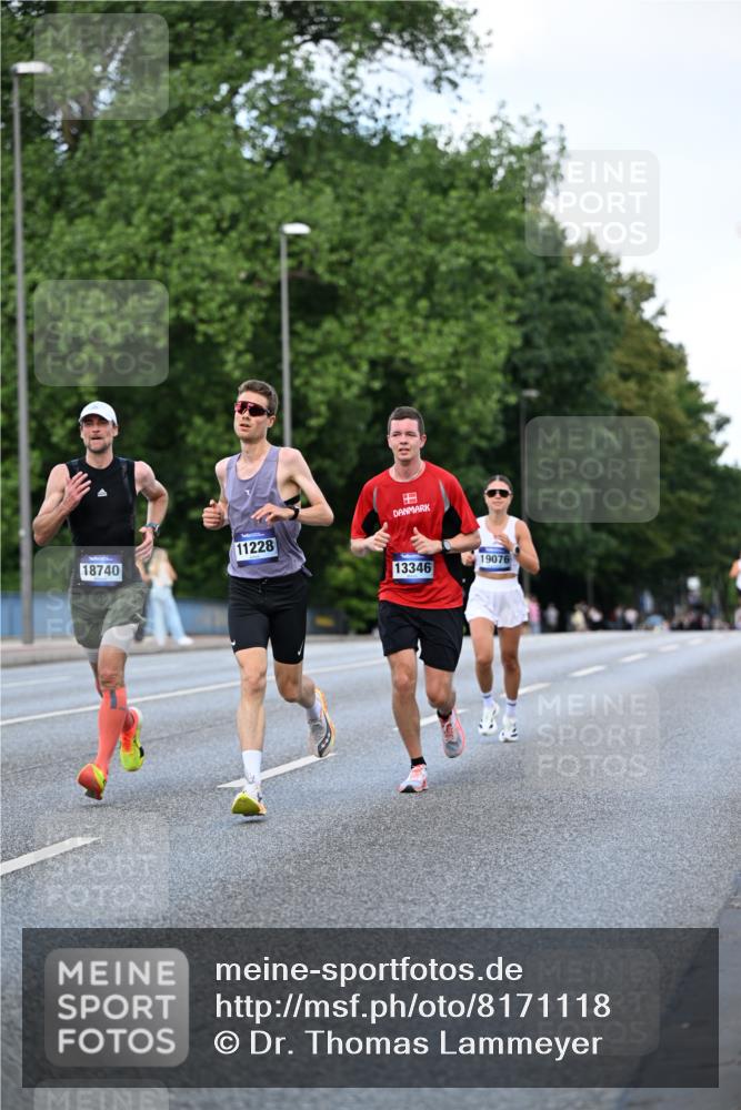 29.06.2025 - hella hamburg halbmarathon Dr. Thomas Lammeyer http://msf.ph/oto/8171118 29.06.2025 09:45:58 Kennedybrücke 4338, 5612, 7331, 7855, 9097, 9269, 9385, 10468, 11078, 11228 meine-sportfotos.de
