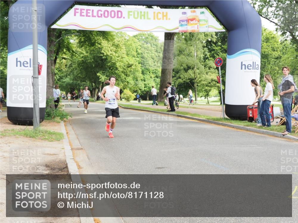 29.06.2025 - hella hamburg halbmarathon MichiJ http://msf.ph/oto/8171128 29.06.2025 10:15:11 Zwischen KM18-KM19 1241, 11078 meine-sportfotos.de