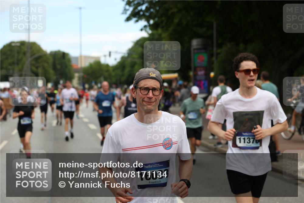 29.06.2025 - hella hamburg halbmarathon Yannick Fuchs http://msf.ph/oto/8171134 29.06.2025 11:19:14 20KM 1011, 1048, 1458, 1773, 2925, 3529, 3678, 4113, 4793, 5041, 6556, 6736, 7945, 8144, 9152, 9576, 9642, 9966, 10167, 10687, 10754, 10989, 11376, 11634, 11999, 12470, 12500, 12592, 13460, 13829, 14143, 15086, 15608, 15757, 15948, 16038, 16673, 17736, 18278, 18439, 18976, 19052, 19180 meine-sportfotos.de