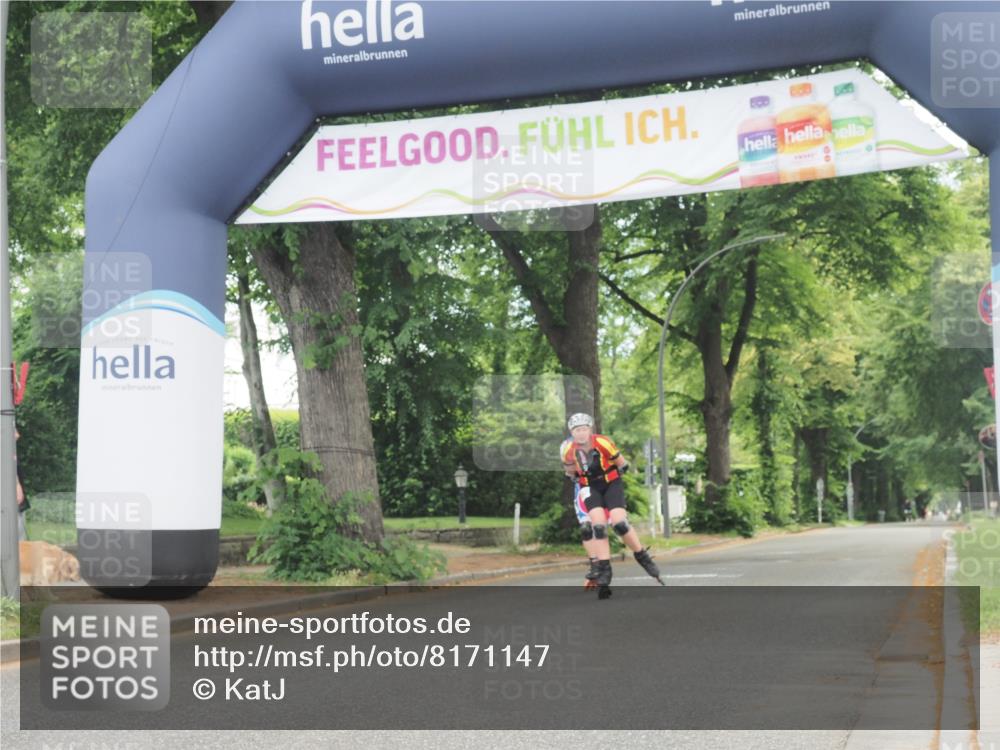 29.06.2025 - hella hamburg halbmarathon KatJ http://msf.ph/oto/8171147 29.06.2025 09:18:26 Zwischen KM18-KM19  meine-sportfotos.de