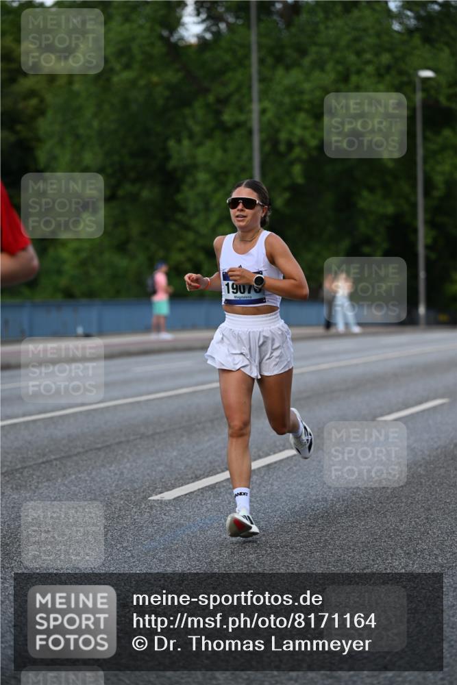 29.06.2025 - hella hamburg halbmarathon Dr. Thomas Lammeyer http://msf.ph/oto/8171164 29.06.2025 09:46:01 Kennedybrücke 4338, 5612, 7331, 7855, 9097, 9269, 9385, 11078, 11228 meine-sportfotos.de