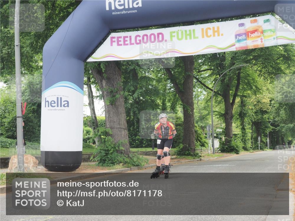 29.06.2025 - hella hamburg halbmarathon KatJ http://msf.ph/oto/8171178 29.06.2025 09:18:26 Zwischen KM18-KM19  meine-sportfotos.de