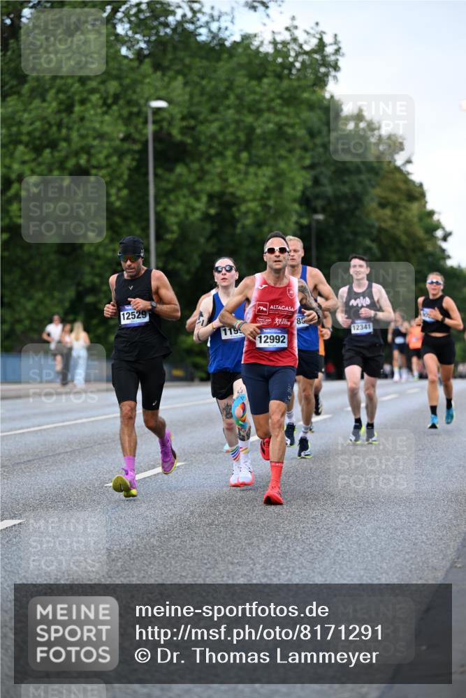 29.06.2025 - hella hamburg halbmarathon Dr. Thomas Lammeyer http://msf.ph/oto/8171291 29.06.2025 09:46:11 Kennedybrücke 4338, 9097, 9385, 9565, 9767, 10867, 11228 meine-sportfotos.de