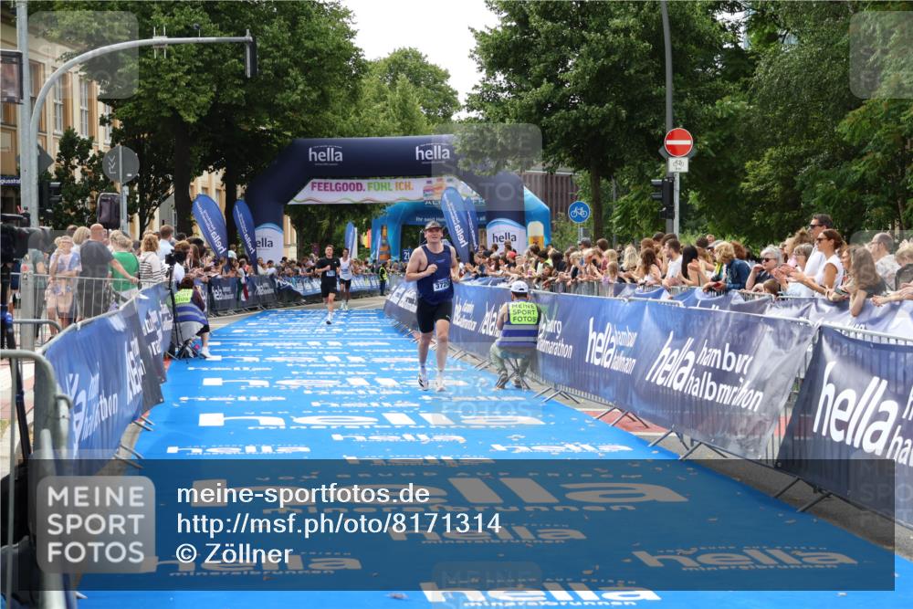 29.06.2025 - hella hamburg halbmarathon Zöllner http://msf.ph/oto/8171314 29.06.2025 10:22:38 Ziel 2618, 3720 meine-sportfotos.de