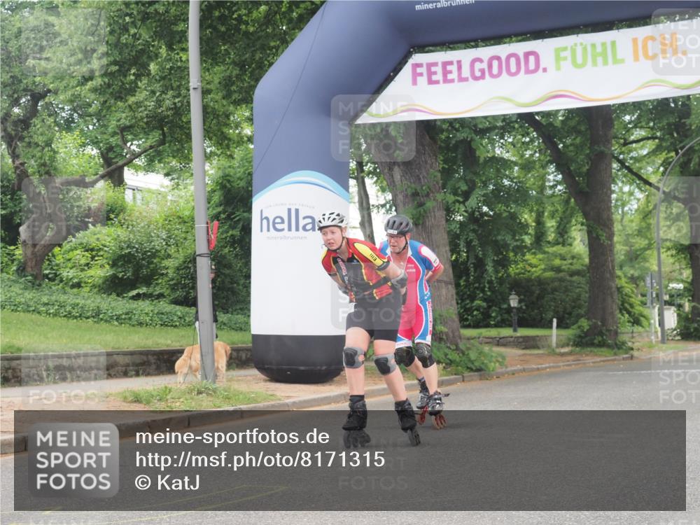 29.06.2025 - hella hamburg halbmarathon KatJ http://msf.ph/oto/8171315 29.06.2025 09:18:27 Zwischen KM18-KM19  meine-sportfotos.de