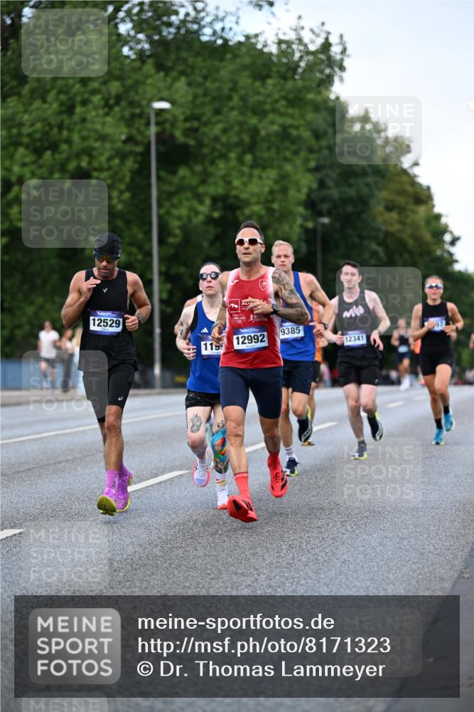 29.06.2025 - hella hamburg halbmarathon Dr. Thomas Lammeyer http://msf.ph/oto/8171323 29.06.2025 09:46:11 Kennedybrücke 4338, 9097, 9385, 9565, 9767, 10867, 11228 meine-sportfotos.de