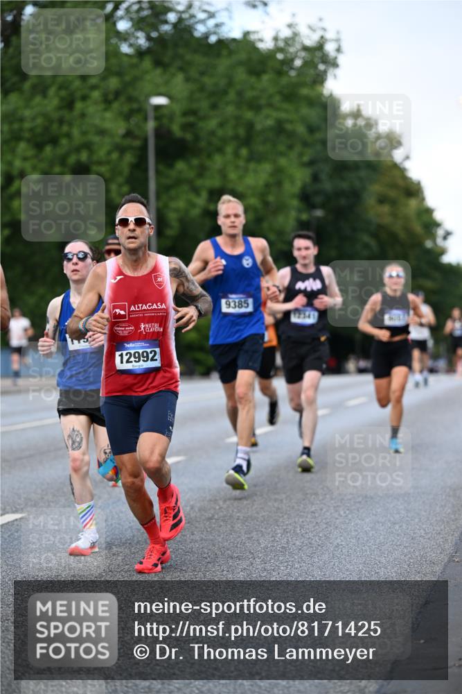 29.06.2025 - hella hamburg halbmarathon Dr. Thomas Lammeyer http://msf.ph/oto/8171425 29.06.2025 09:46:12 Kennedybrücke 1271, 4338, 9097, 9385, 9565, 9767, 10867 meine-sportfotos.de