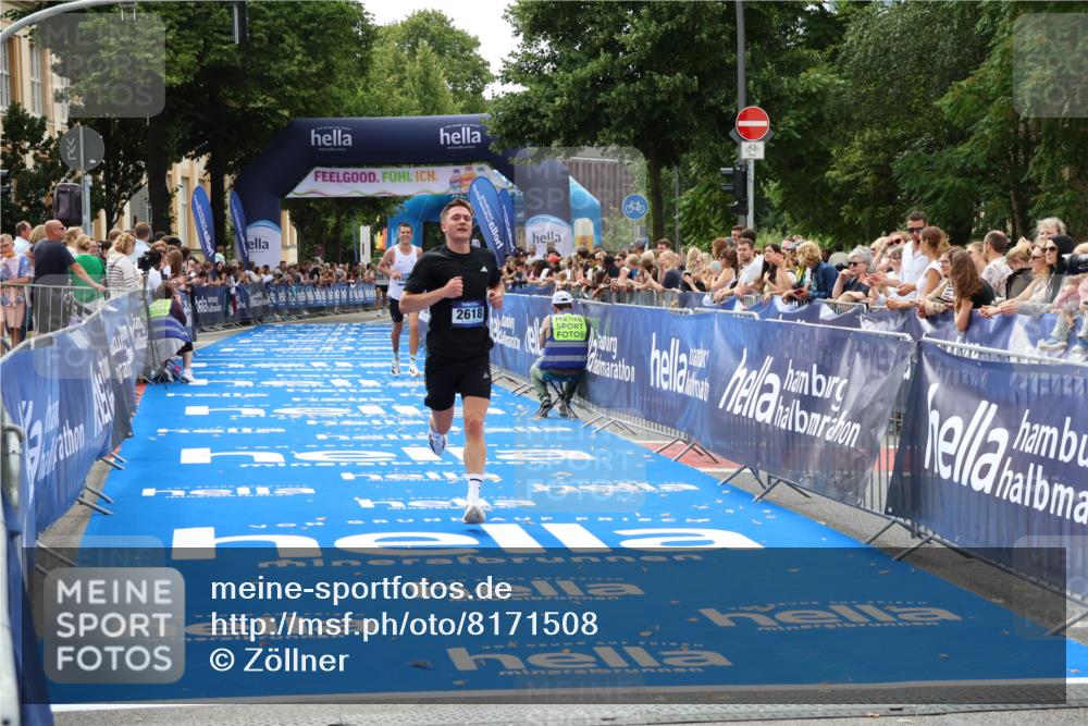 29.06.2025 - hella hamburg halbmarathon Zöllner http://msf.ph/oto/8171508 29.06.2025 10:22:45 Ziel 2618, 18897 meine-sportfotos.de