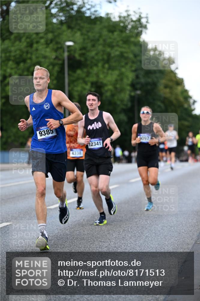 29.06.2025 - hella hamburg halbmarathon Dr. Thomas Lammeyer http://msf.ph/oto/8171513 29.06.2025 09:46:13 Kennedybrücke 1271, 4338, 9097, 9385, 9565, 9767, 10867 meine-sportfotos.de
