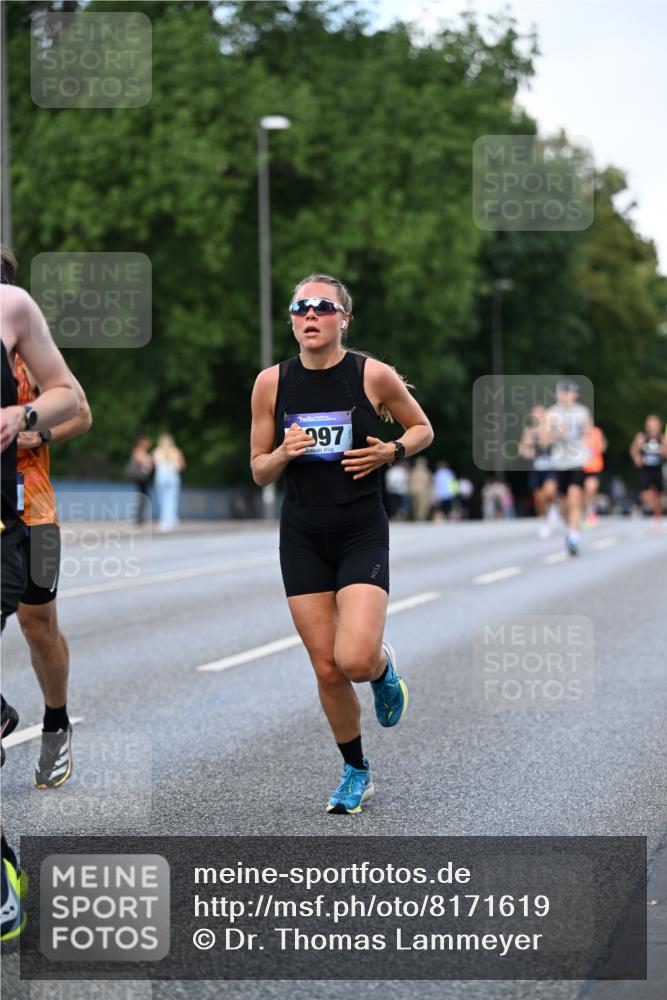 29.06.2025 - hella hamburg halbmarathon Dr. Thomas Lammeyer http://msf.ph/oto/8171619 29.06.2025 09:46:15 Kennedybrücke 1271, 4338, 9097, 9385, 9565, 9767, 10867 meine-sportfotos.de