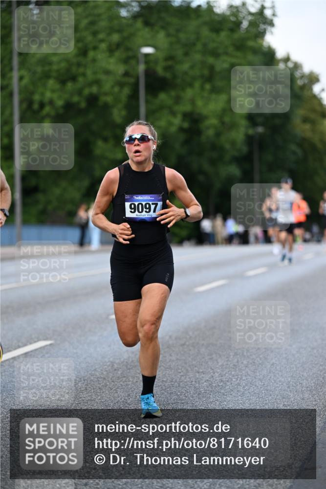 29.06.2025 - hella hamburg halbmarathon Dr. Thomas Lammeyer http://msf.ph/oto/8171640 29.06.2025 09:46:15 Kennedybrücke 1271, 4338, 9097, 9385, 9565, 9767, 10867 meine-sportfotos.de