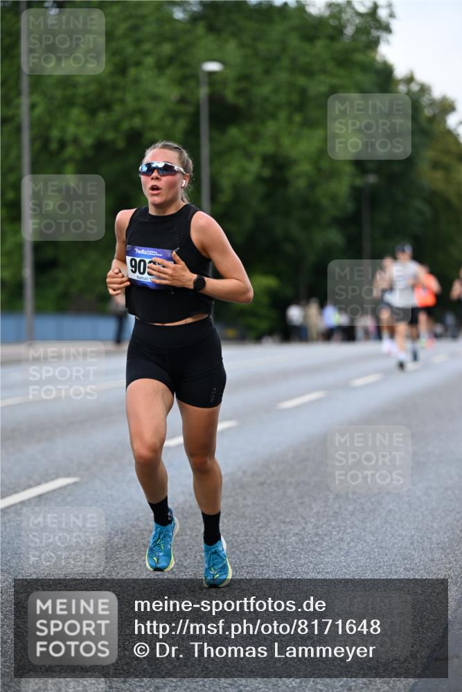 29.06.2025 - hella hamburg halbmarathon Dr. Thomas Lammeyer http://msf.ph/oto/8171648 29.06.2025 09:46:15 Kennedybrücke 1271, 4338, 9097, 9385, 9565, 9767, 10867 meine-sportfotos.de