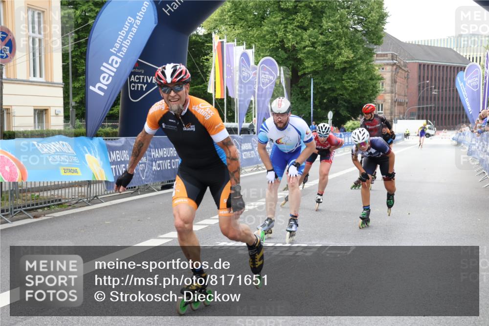 29.06.2025 - hella hamburg halbmarathon Strokosch-Dieckow http://msf.ph/oto/8171651 29.06.2025 09:11:05 Ziel 20026, 20259, 20270, 20272, 20304, 20305, 20358, 20444 meine-sportfotos.de