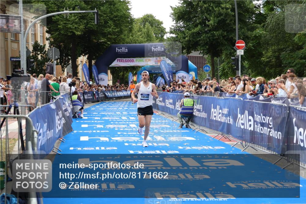 29.06.2025 - hella hamburg halbmarathon Zöllner http://msf.ph/oto/8171662 29.06.2025 10:22:57 Ziel 11624, 16548, 18328 meine-sportfotos.de