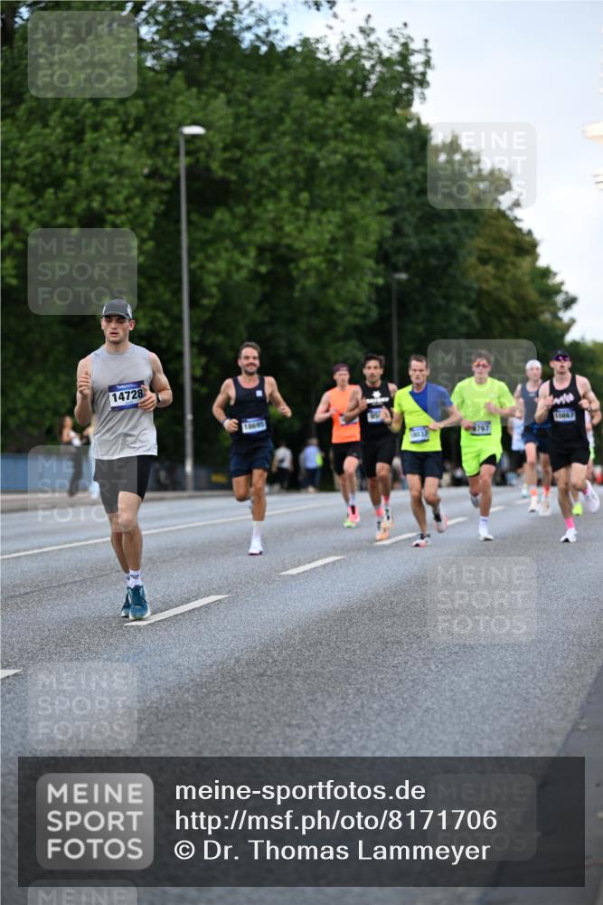 29.06.2025 - hella hamburg halbmarathon Dr. Thomas Lammeyer http://msf.ph/oto/8171706 29.06.2025 09:46:20 Kennedybrücke 1271, 4338, 7380, 9097, 9385, 9565, 9767, 10867 meine-sportfotos.de