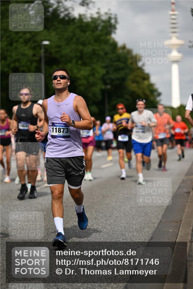 29.06.2025 - hella hamburg halbmarathon Dr. Thomas Lammeyer http://msf.ph/oto/8171746 29.06.2025 10:09:45 Kennedybrücke 1863, 2288, 2298, 3461, 4014, 4220, 4782, 4868, 5073, 5762, 6059, 7138, 7302, 8727, 8999, 9007, 9019, 9075, 9339, 9361, 9559, 9680, 9736, 9737, 9738, 10343, 10694, 10791, 10998 meine-sportfotos.de