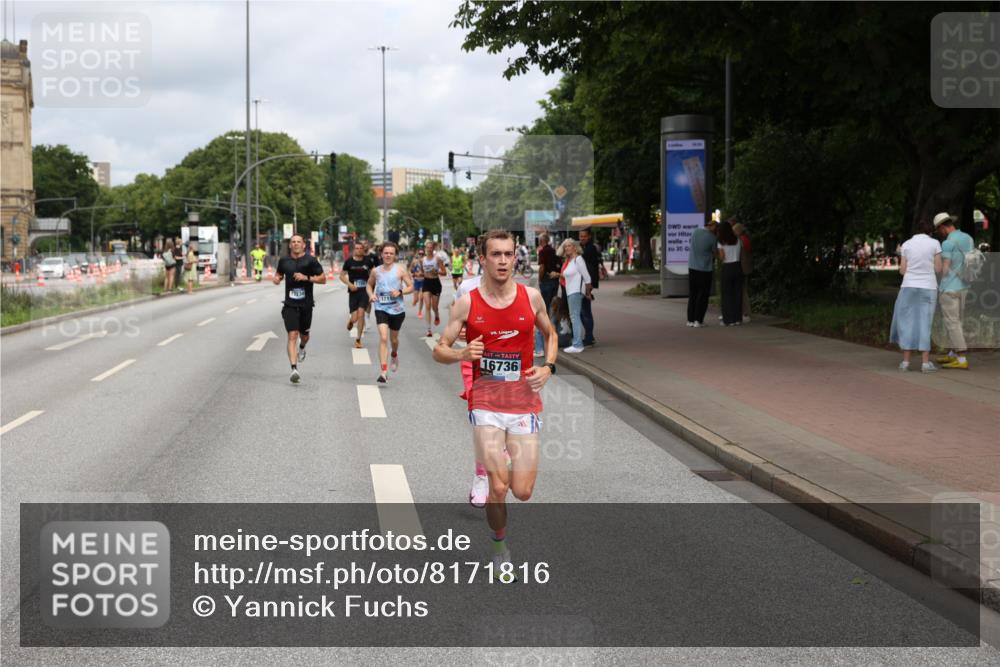 29.06.2025 - hella hamburg halbmarathon Yannick Fuchs http://msf.ph/oto/8171816 29.06.2025 10:24:49 20KM 1758, 6781, 7186, 7231, 8784, 9571, 10790, 12234, 12308, 13374, 15672, 16736, 16818, 17197, 18422, 19042, 19202 meine-sportfotos.de