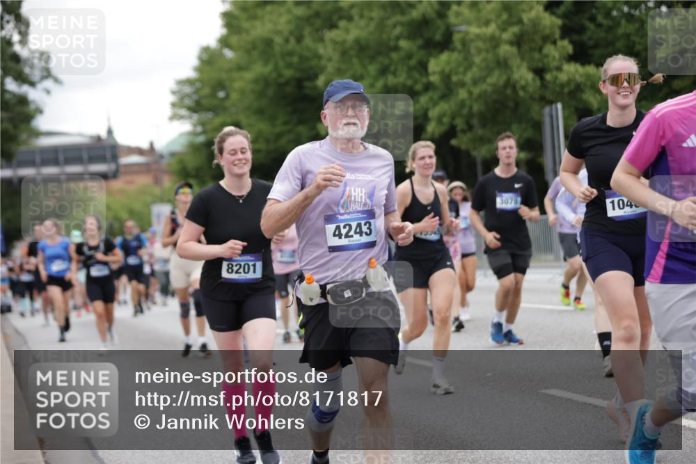 29.06.2025 - hella hamburg halbmarathon Jannik Wohlers http://msf.ph/oto/8171817 29.06.2025 11:06:50 Lombardsbrücke 2168, 2253, 2330, 2389, 3078, 3669, 4243, 5445, 5448, 6224, 6507, 6510, 7994, 7995, 8109, 8201, 8246, 8339, 8384, 8579, 8580, 9541, 10289, 10406, 10475, 10716, 10983, 11148, 11492, 12913, 13530, 13745, 13889, 13946, 14941, 15117, 15207, 15545, 15801, 16277, 16278, 16423, 16726, 17109, 17110, 17111, 17265, 17677, 17869, 17870, 18284 meine-sportfotos.de