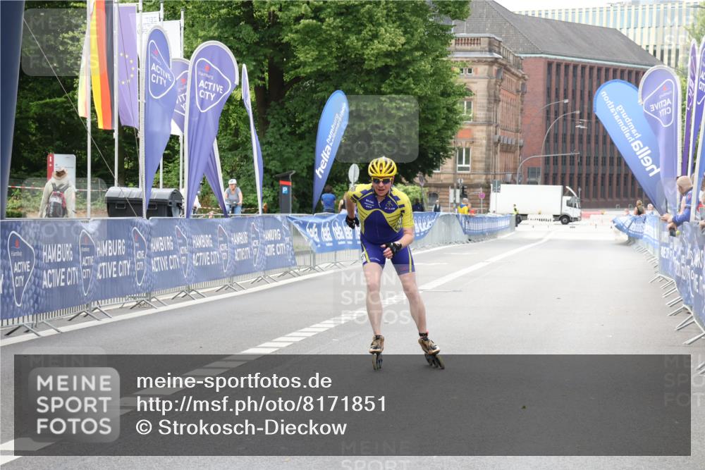 29.06.2025 - hella hamburg halbmarathon Strokosch-Dieckow http://msf.ph/oto/8171851 29.06.2025 09:11:12 Ziel 20305 meine-sportfotos.de