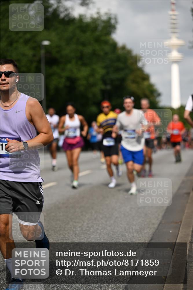 29.06.2025 - hella hamburg halbmarathon Dr. Thomas Lammeyer http://msf.ph/oto/8171859 29.06.2025 10:09:46 Kennedybrücke 1863, 2288, 2298, 3461, 4014, 4220, 4782, 4868, 5073, 5762, 6059, 7138, 7302, 8727, 8999, 9007, 9019, 9075, 9339, 9361, 9559, 9736, 9737, 9738, 10343, 10791, 10998 meine-sportfotos.de