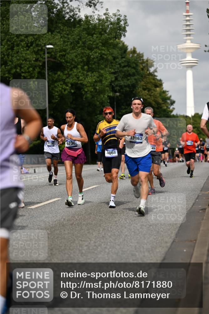 29.06.2025 - hella hamburg halbmarathon Dr. Thomas Lammeyer http://msf.ph/oto/8171880 29.06.2025 10:09:46 Kennedybrücke 1863, 2288, 2298, 3461, 4014, 4220, 4782, 4868, 5073, 5762, 6059, 7138, 7302, 8727, 8999, 9007, 9019, 9075, 9339, 9361, 9559, 9736, 9737, 9738, 10343, 10791, 10998 meine-sportfotos.de