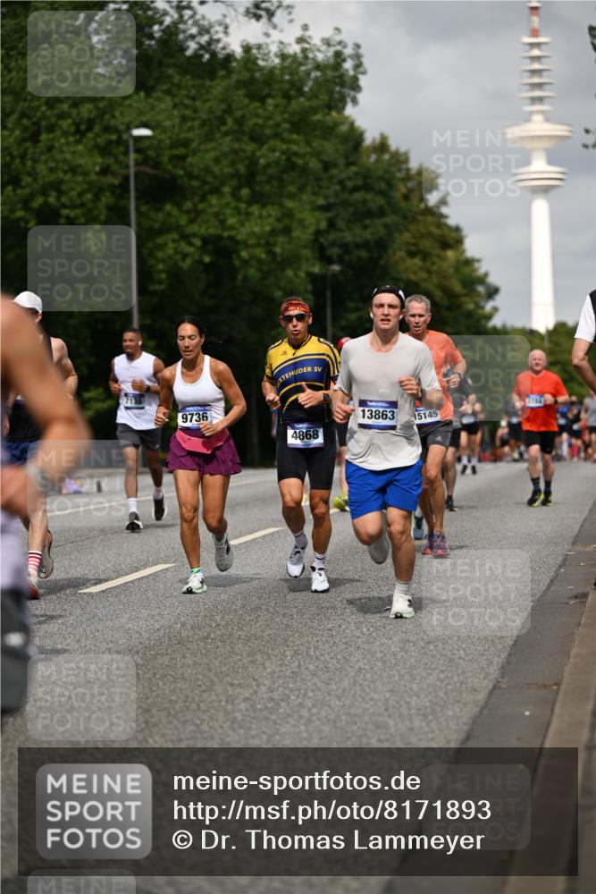 29.06.2025 - hella hamburg halbmarathon Dr. Thomas Lammeyer http://msf.ph/oto/8171893 29.06.2025 10:09:46 Kennedybrücke 1863, 2288, 2298, 3461, 4014, 4220, 4782, 4868, 5073, 5762, 6059, 7138, 7302, 8727, 8999, 9007, 9019, 9075, 9339, 9361, 9559, 9736, 9737, 9738, 10343, 10791, 10998 meine-sportfotos.de
