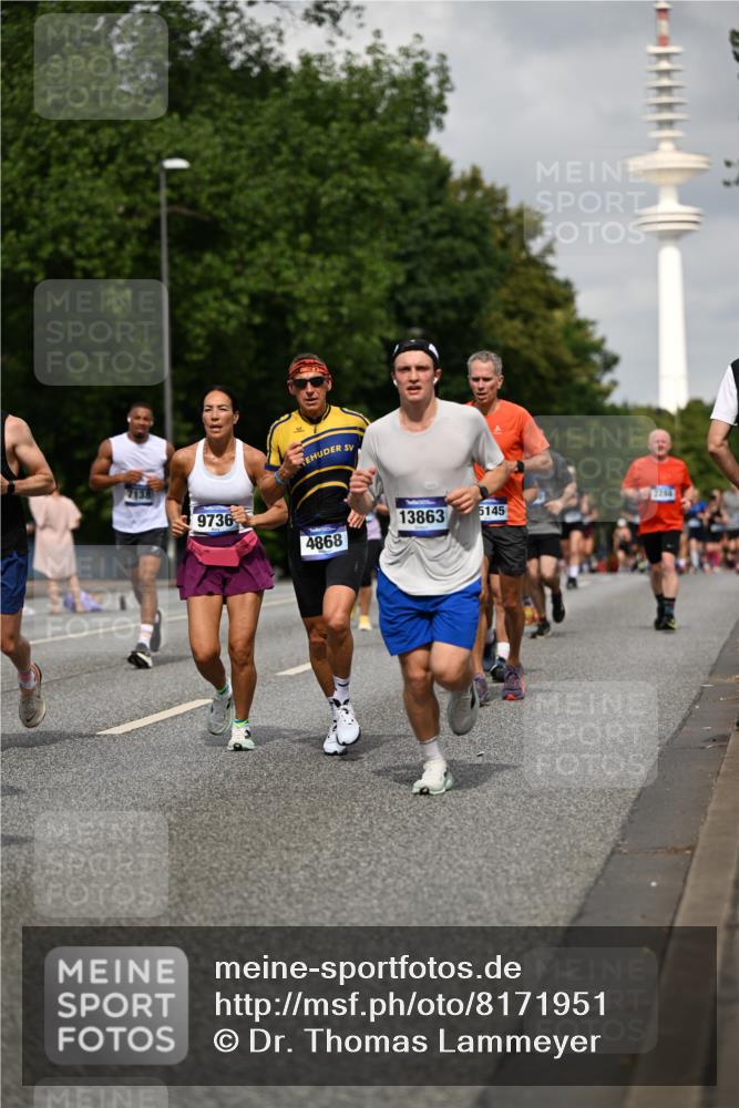 29.06.2025 - hella hamburg halbmarathon Dr. Thomas Lammeyer http://msf.ph/oto/8171951 29.06.2025 10:09:47 Kennedybrücke 1863, 2288, 3461, 4014, 4220, 4782, 4868, 5073, 5762, 7138, 7302, 8727, 8999, 9019, 9075, 9339, 9361, 9559, 9736, 9737, 9738, 10343, 10791, 10998 meine-sportfotos.de