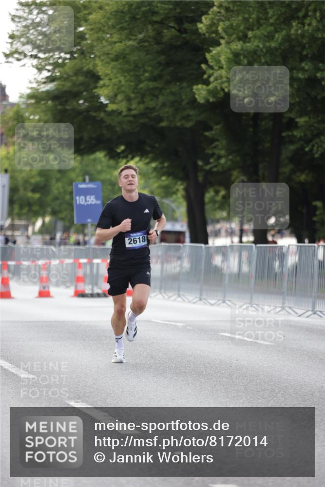 29.06.2025 - hella hamburg halbmarathon Jannik Wohlers http://msf.ph/oto/8172014 29.06.2025 09:41:55 Lombardsbrücke 2604, 2618, 14113, 15253, 17003, 18569 meine-sportfotos.de
