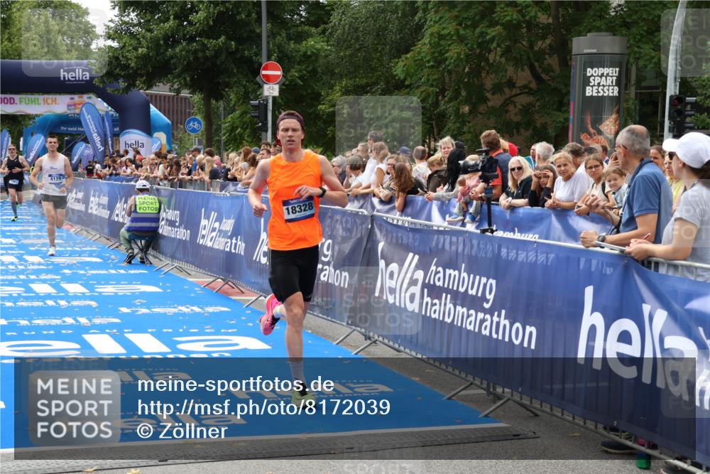 29.06.2025 - hella hamburg halbmarathon Zöllner http://msf.ph/oto/8172039 29.06.2025 10:23:05 Ziel 4128, 7862, 18328 meine-sportfotos.de