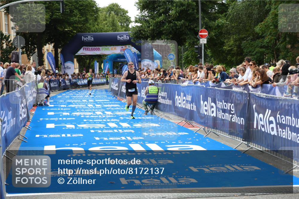 29.06.2025 - hella hamburg halbmarathon Zöllner http://msf.ph/oto/8172137 29.06.2025 10:23:09 Ziel 4128, 7862, 18930 meine-sportfotos.de