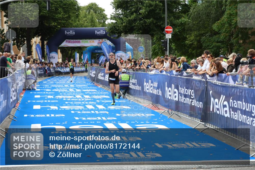 29.06.2025 - hella hamburg halbmarathon Zöllner http://msf.ph/oto/8172144 29.06.2025 10:23:09 Ziel 4128, 7862, 18930 meine-sportfotos.de
